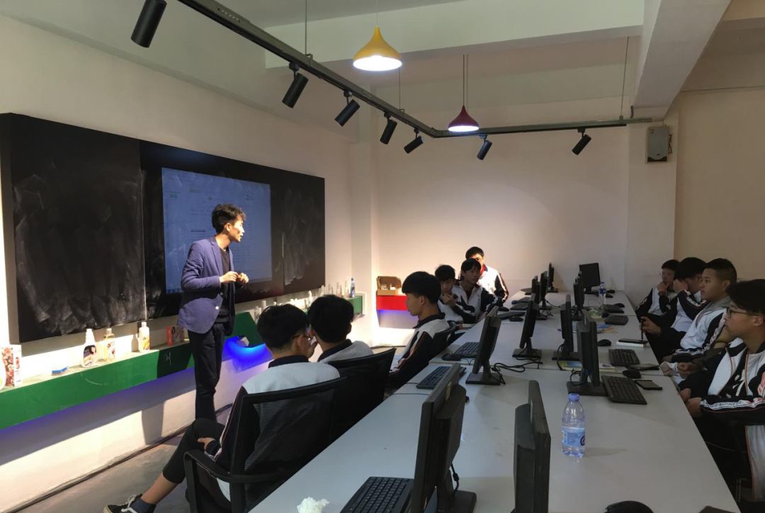 言传身教｜邦地美赴开成学院授课记，助力学子成就梦想